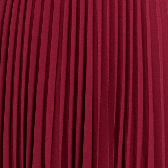 Souvenir new ruffle dress - Picture 4 of 4